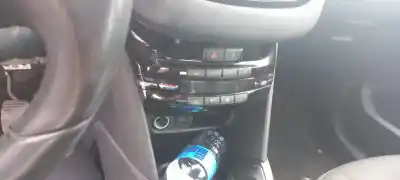 Veículo de Sucata peugeot 208 active do ano 2012 alimentado 8f01