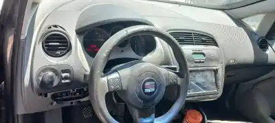 Vehicul casat seat altea (5p1) reference al anului 2005 alimentat bkd