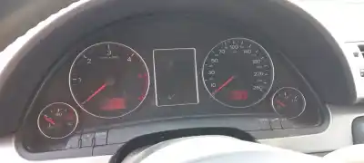 Veículo de Sucata audi a4 berlina (8e) 2.0 tdi do ano 2005 alimentado blb