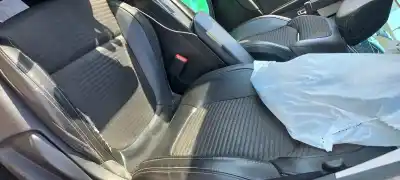 Здавання транспортного засобу renault                                            scenic iv                                                                                                                                                                                                                                                  bose-edition року 2018 потужний h5f f4