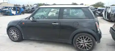 Vehicul casat bmw mini (r50,r53) cooper al anului 2004 alimentat w10b16a