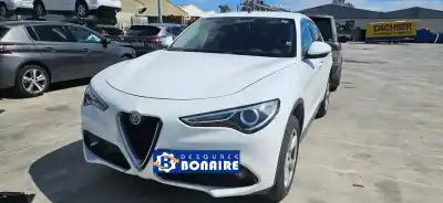 Veículo de Sucata ALFA ROMEO STELVIO (630) Basis Q4 do ano 2018 alimentado 55271838