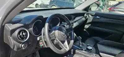 Veículo de Sucata alfa romeo stelvio (630) basis q4 do ano 2018 alimentado 55271838