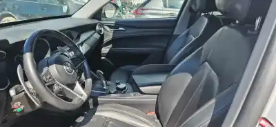 Veículo de Sucata alfa romeo stelvio (630) basis q4 do ano 2018 alimentado 55271838