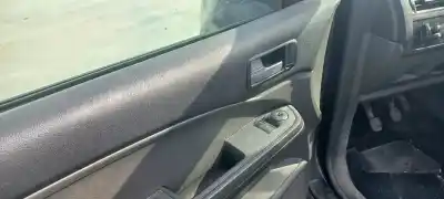 Здавання транспортного засобу ford focus c-max (cap) ambiente (d) року 2005 потужний 