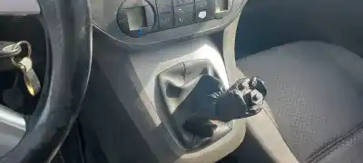 Здавання транспортного засобу ford focus c-max (cap) ambiente (d) року 2005 потужний 