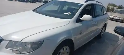 Scrapping Vehicle skoda superb combi (3t5) active of the year 2013 powered cff
