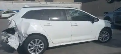 Veículo de Sucata toyota corolla touring sports (e21) hybrid active do ano 2023 alimentado 2zr