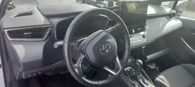 Veículo de Sucata toyota corolla touring sports (e21) hybrid active do ano 2023 alimentado 2zr