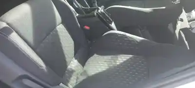 Veículo de Sucata toyota corolla touring sports (e21) hybrid active do ano 2023 alimentado 2zr