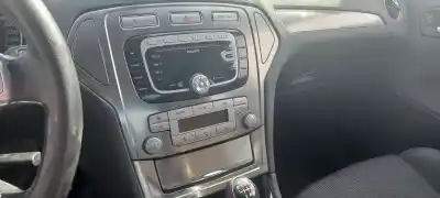 Véhicule à la ferraille ford mondeo berlina (ca2) trend de l'année 2008 alimenté qxba