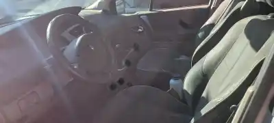 Здавання транспортного засобу renault scenic ii pack authentique року 2003 потужний k4m t7