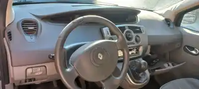 Здавання транспортного засобу renault scenic ii pack authentique року 2003 потужний k4m t7