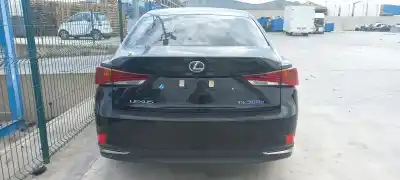 Veicolo di demolizione lexus is iii (_e3_) 300h (ave30_) dell'anno 2013 alimentato 2ar