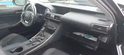 Veicolo di demolizione lexus is iii (_e3_) 300h (ave30_) dell'anno 2013 alimentato 2ar