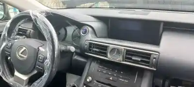 Veicolo di demolizione lexus is iii (_e3_) 300h (ave30_) dell'anno 2013 alimentato 2ar