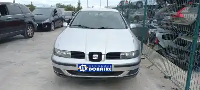 Veicolo di demolizione SEAT LEON (1M1) Stella dell'anno 2002 alimentato ALH