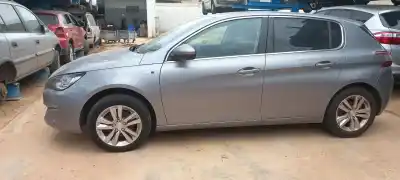 Vehicul casat peugeot 308 sw 1.2 12v e-thp al anului 2015 alimentat hn02