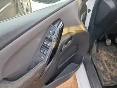 Veicolo di demolizione citroen c4 grand picasso spacetourer dell'anno 2018 alimentato yh01