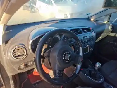 Scrapping Vehicle seat leon (1p1) fr 1 of the year 2005 powered bwa