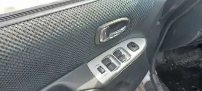 Veículo de Sucata mazda premacy (cp) td active do ano 2005 alimentado rf