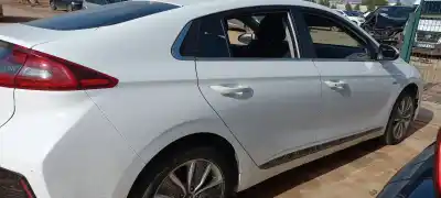 Véhicule à la ferraille hyundai ioniq klass plug-in hybrid de l'année 2017 alimenté g4le