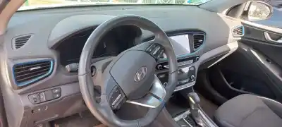 Véhicule à la ferraille hyundai ioniq klass plug-in hybrid de l'année 2017 alimenté g4le