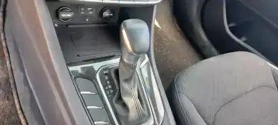 Véhicule à la ferraille hyundai ioniq klass plug-in hybrid de l'année 2017 alimenté g4le