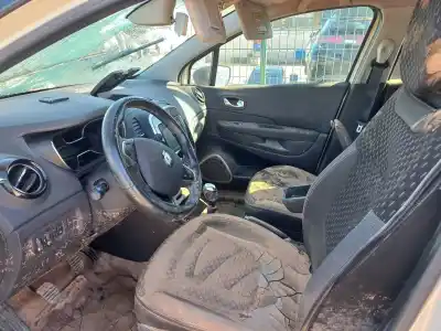 Sloopvoertuig renault captur techno van het jaar 2019 aangedreven h4b g4