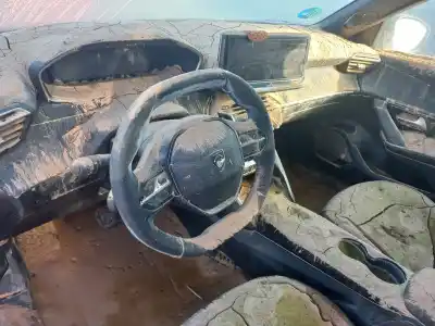 Veículo de Sucata peugeot 2008 (p2) allure do ano 2024 alimentado hn09