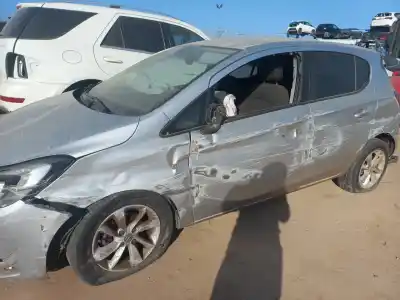 Veículo de Sucata opel corsa e design line do ano 2016 alimentado 