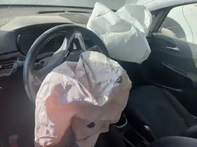 Veículo de Sucata opel corsa e design line do ano 2016 alimentado 