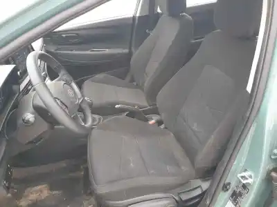 Sloopvoertuig hyundai bayon hybrid van het jaar 2023 aangedreven g3lf