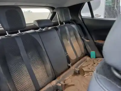 Véhicule à la ferraille peugeot                                            2008 (p2)                                                                                                                                                                                                                                                  bluehdi                                                                                                                                                                                                                                                    de l'année 2020 alimenté 