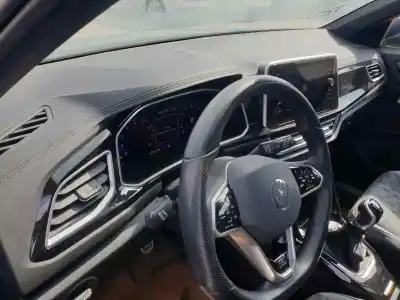 Veicolo di demolizione volkswagen t-roc r-line dell'anno 2022 alimentato dpc