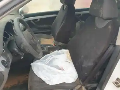 Veículo de Sucata seat exeo berlina (3r2) reference do ano 2010 alimentado 