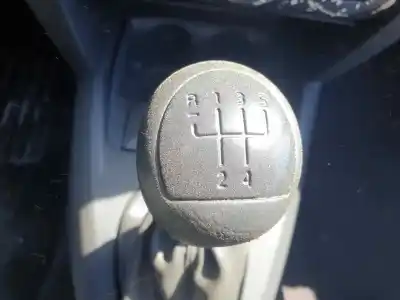 Здавання транспортного засобу renault clio ii fase ii (b/cb0) evolution року 2007 потужний 