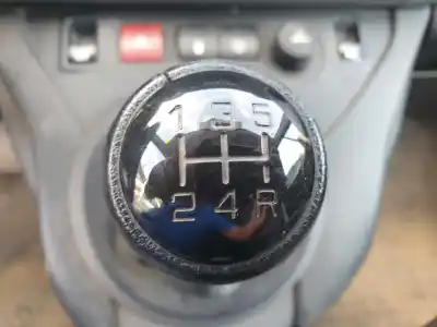 Veicolo di demolizione peugeot partner kasten active dell'anno 2015 alimentato 9h06