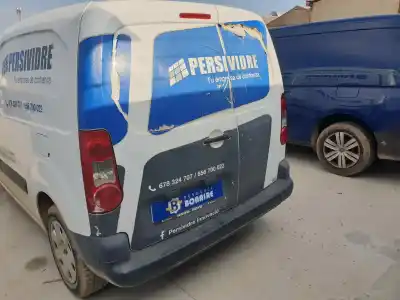 Veicolo di demolizione peugeot partner kasten active dell'anno 2015 alimentato 9h06