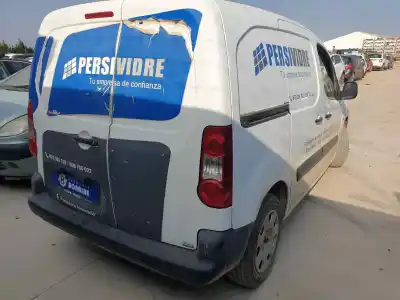 Veicolo di demolizione peugeot partner kasten active dell'anno 2015 alimentato 9h06