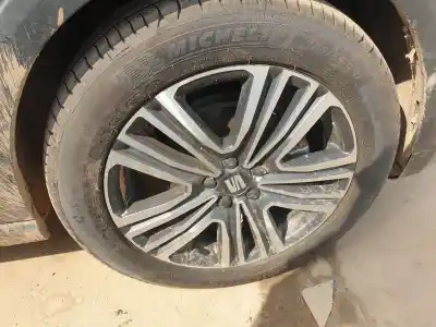 Veículo de Sucata seat arona style do ano 2024 alimentado dusa