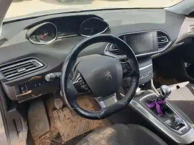 Veículo de Sucata peugeot 308 allure do ano 2019 alimentado 