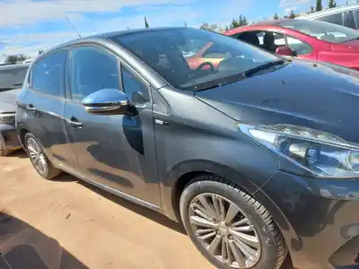 Verschrottungsfahrzeug peugeot 208 active 81 cv / 60 kw des jahres 2016 angetrieben hmz