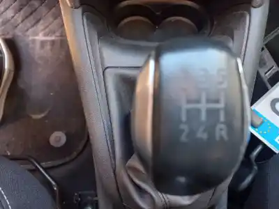 Verschrottungsfahrzeug peugeot 208 active 81 cv / 60 kw des jahres 2016 angetrieben hmz