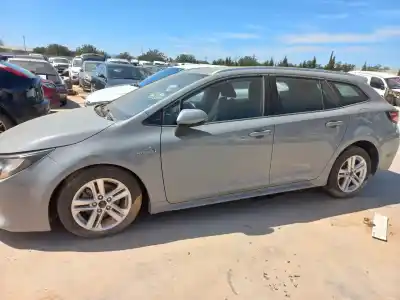 Vehicul casat toyota corolla touring sports (e21) hybrid al anului 2024 alimentat 