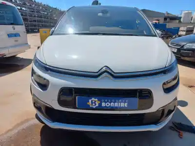 Veicolo di demolizione CITROEN C4 PICASSO  dell'anno 2019 alimentato YH01