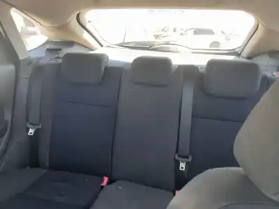 Veicolo di demolizione ford focus berlina (cap) ghia dell'anno 2006 alimentato kkda