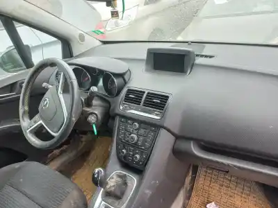 Veículo de Sucata opel meriva b enjoy do ano 2017 alimentado b16dte