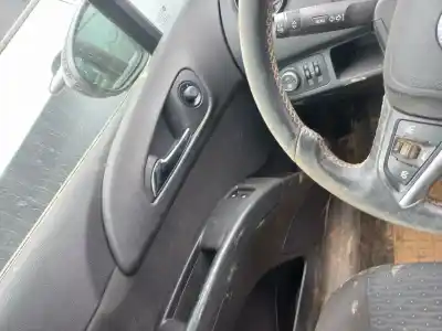 Veículo de Sucata opel meriva b enjoy do ano 2017 alimentado b16dte