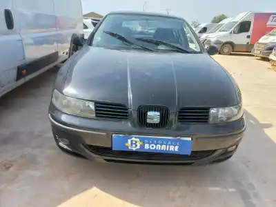 Здавання транспортного засобу seat leon (1m1) signa року 2005 потужний axr